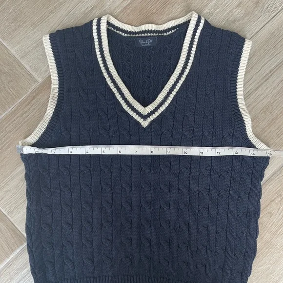 John Galt Brandy Melville Navy blue cable knit sweater vest - Picture 3 of 7